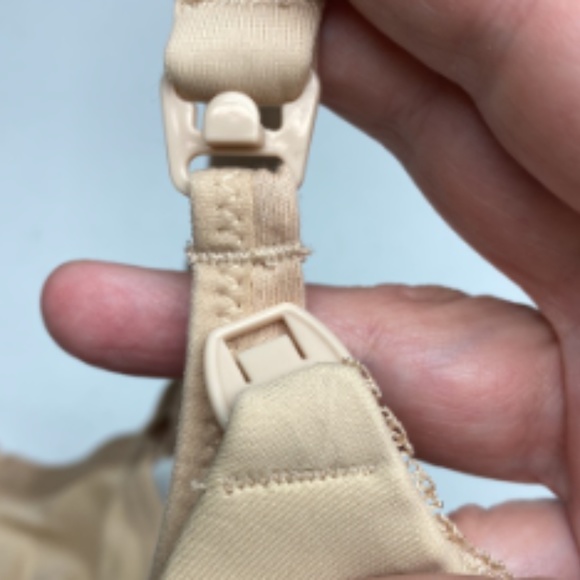 Motherhood TAN Nursing bra, 42DD. *P1066 - Picture 2 of 6